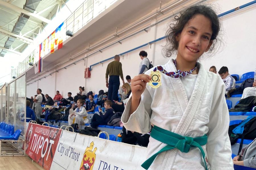 Judoka Thiruvadi Alesszia a obținut medalia de aur în Serbia